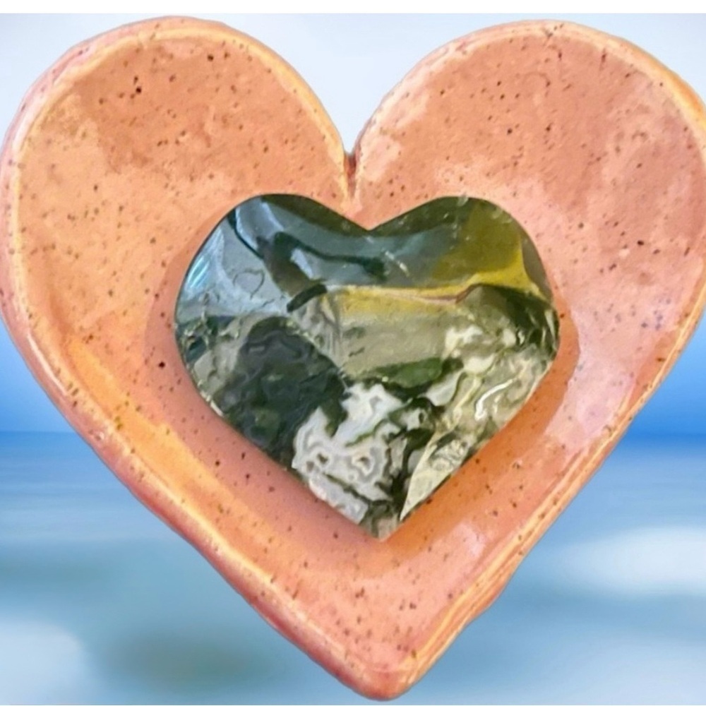 Ocean Jasper Heart β Black Oak Pink Heart Ceramic Dish NWOT - Picture 10 of 16